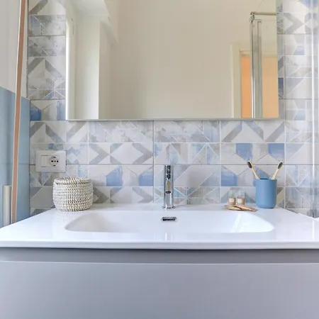 Vatican Loft With Balcony - And