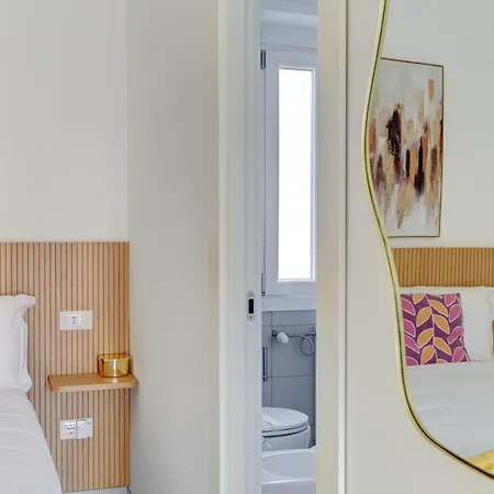 Vatican Loft With Balcony - And Апартаменты Рим