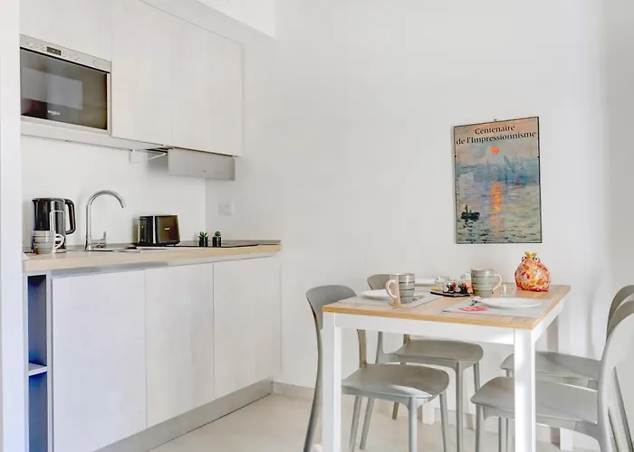 Vatican Loft With Balcony - And 아파트 *