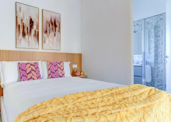 아파트 Vatican Loft With Balcony - And