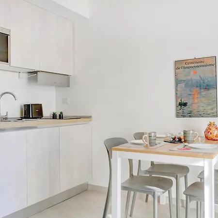 Vatican Loft With Balcony - And شقة *
