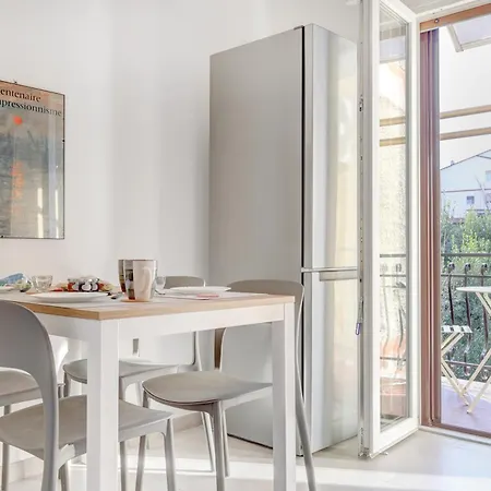 شقة Vatican Loft With Balcony - And *